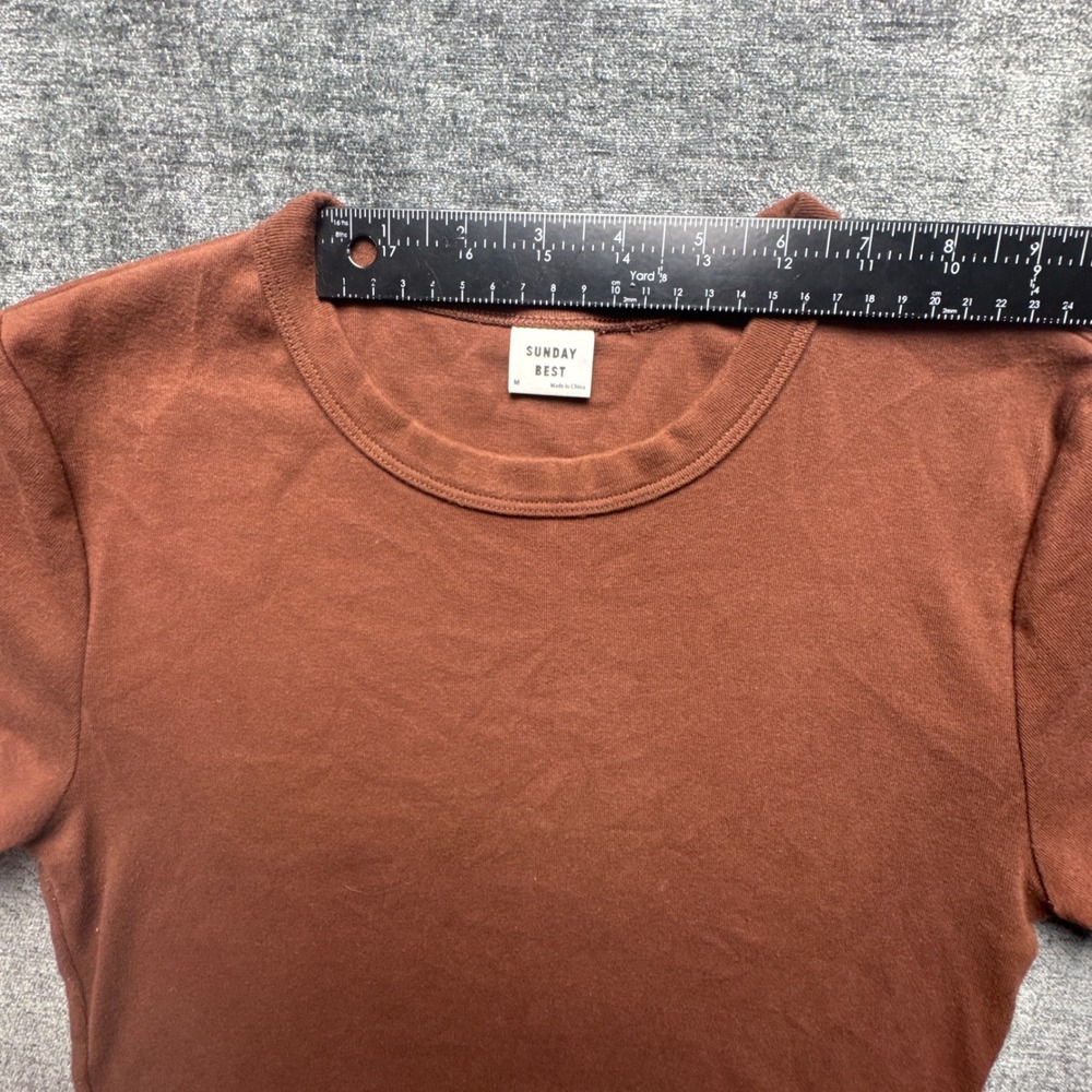 Sunday Best Aritzia Cropped Tee Shirt Womens Medium Brown Short Sleeve Crew Neck - Picture 3 of 16